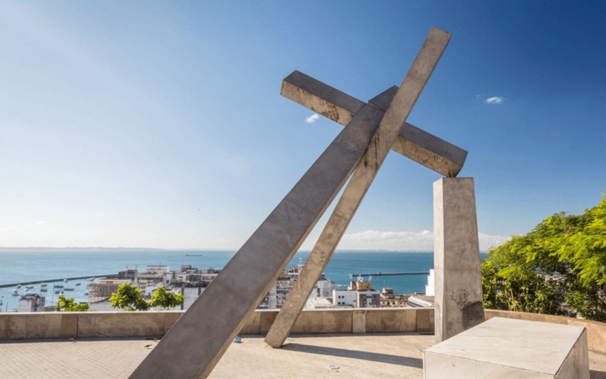 praça da cruz caída salvador