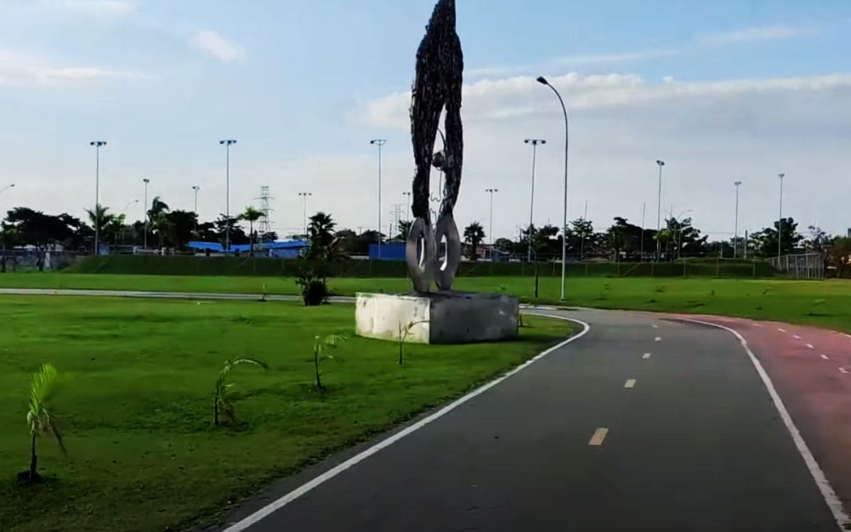 pista de caminhada no parque municipal max feffer